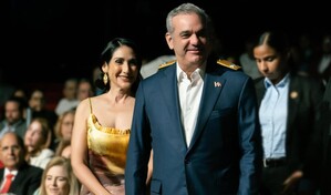 Abinader felicita a Raquel Arbaje por su cumplea&ntilde;os: "Qu&eacute; dichoso soy al tenerte"