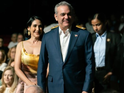 Luis Abinader celebra el cumpleaños de Raquel Arbaje con emotivo mensaje