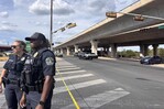 Migrante venezolano herido por ICE vuelve a ser trasladado a un centro de detenci&oacute;n