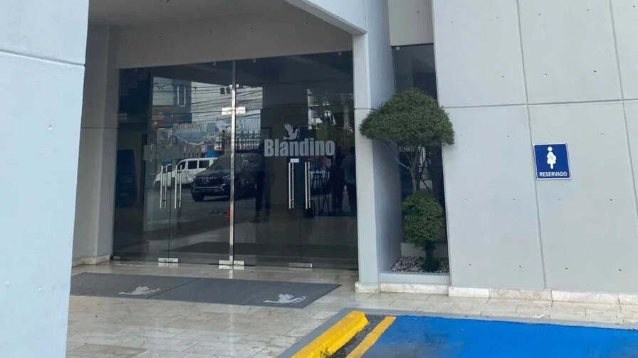 Restos de esposa de Julián Oro Duro serán expuestos este martes en la funeraria Blandino Restos de esposa de Julián Oro Duro serán expuestos este martes en la funeraria Blandino