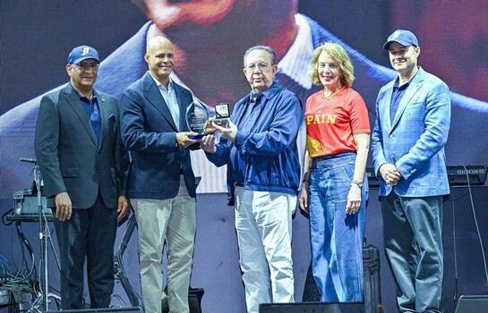 El Banco Central dedica sus juegos al bicampe&oacute;n ol&iacute;mpico F&eacute;lix S&aacute;nchez