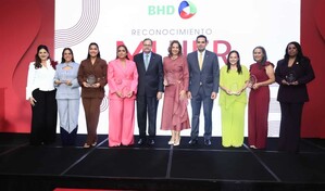 El Banco BHD reconoce a siete mujeres por su trayectoria empresarial