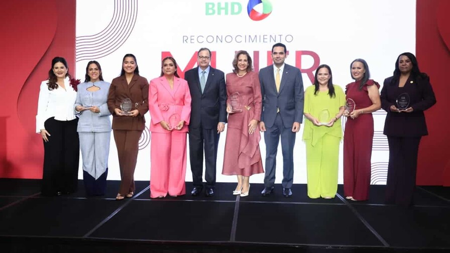 El Banco BHD reconoce a siete mujeres por su trayectoria empresarial