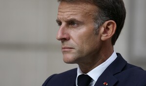 Gobierno francés plantea un fuerte ajuste fiscal en un clima de creciente malestar social