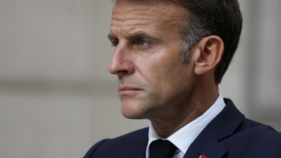 Gobierno francés plantea un fuerte ajuste fiscal en un clima de creciente malestar social