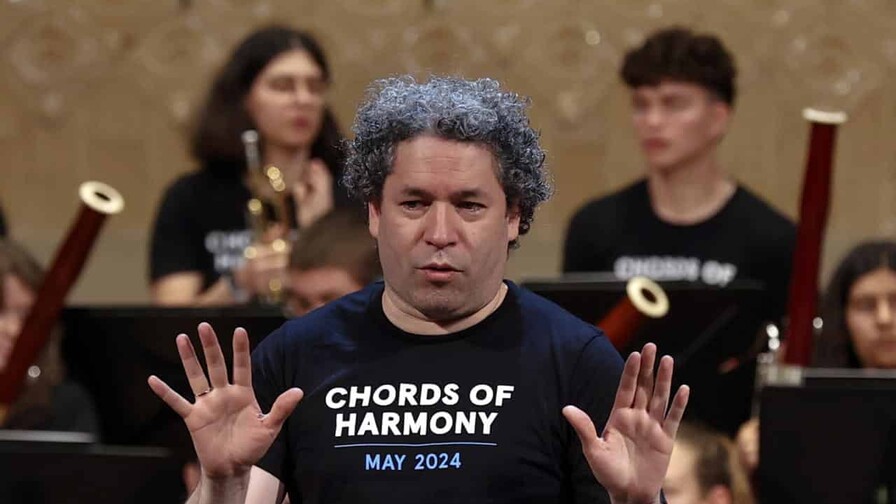 Gustavo Dudamel reivindica su identidad venezolana y el poder unificador del español Gustavo Dudamel reivindica su identidad venezolana y el poder unificador del español