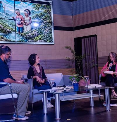 Presentan en Santiago la trilog&iacute;a Trinchera de ternura