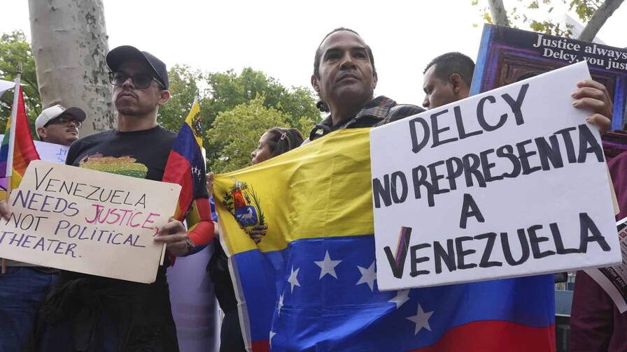 Opositores venezolanos protestan en rechazo a la participación de Delcy Rodríguez ante ONU