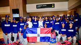 Selecci&oacute;n dominicana de b&eacute;isbol parte hacia M&eacute;xico para disputar la Copa Mundial U-15