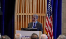 Leonel Fern&aacute;ndez advierte que los conflictos internacionales no pueden considerarse hechos aislados