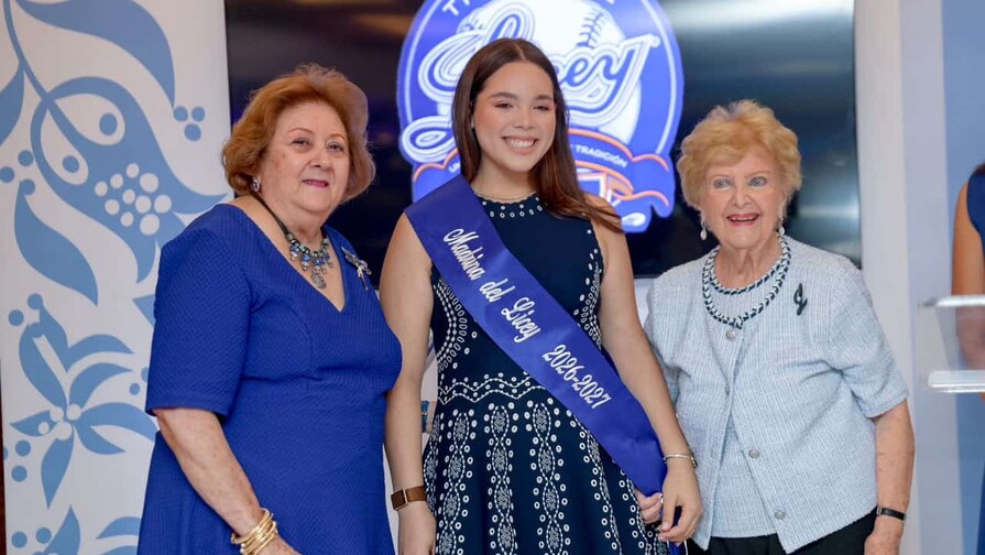 Rama Femenina del Licey presenta a Noah Yunén Beras-Goico como su nueva madrina