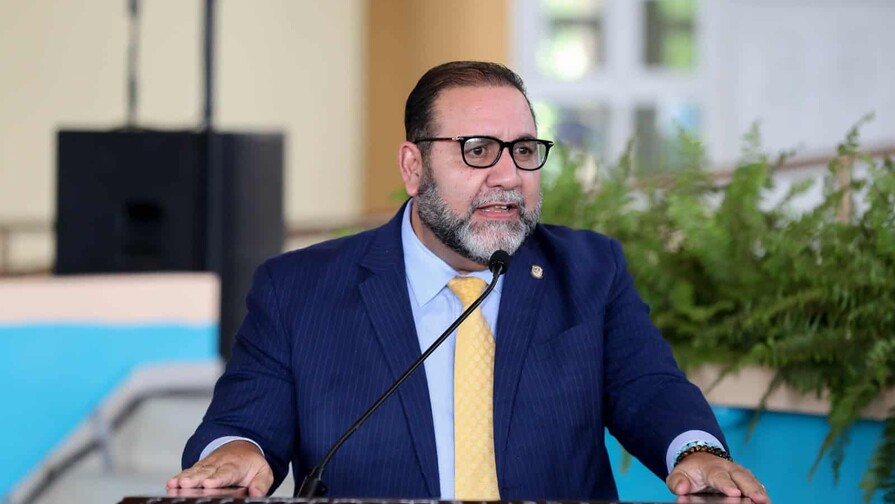 Senador Rogelio Genao llama a frenar la campa&ntilde;a electoral a destiempo
