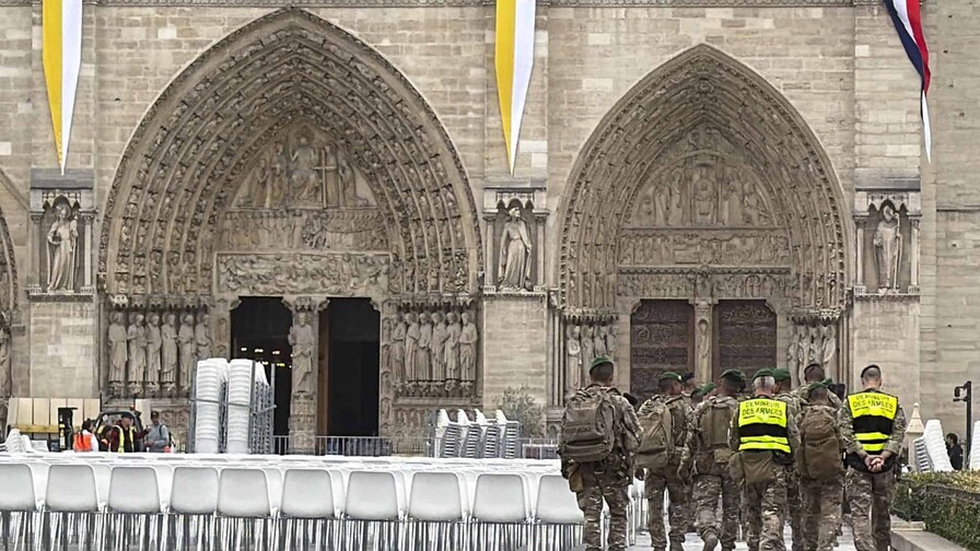 La catedral de Notre Dame en el corazón de un depliegue excepcional para recibir al papa La catedral de Notre Dame en el corazón de un depliegue excepcional para recibir al papa