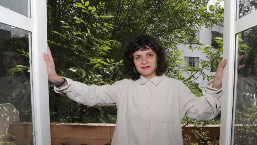 Fernanda Tovar presenta Chicas tristes y aborda el consentimiento en relaciones sexuales