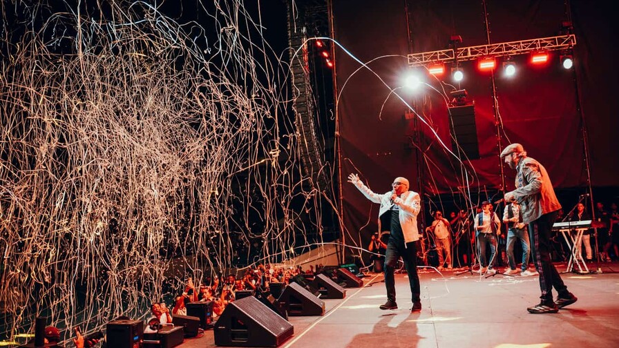 Ramón Orlando celebra sus 50 años con una noche histórica en el Estadio Olímpico Ramón Orlando celebra sus 50 años con una noche histórica en el Estadio Olímpico