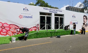 La Feria Internacional del Libro abre esta tarde entre trabajos de montaje y quejas por el horario