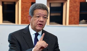 Leonel Fern&aacute;ndez afirma que FP se perfila como alternativa ante el descontento social