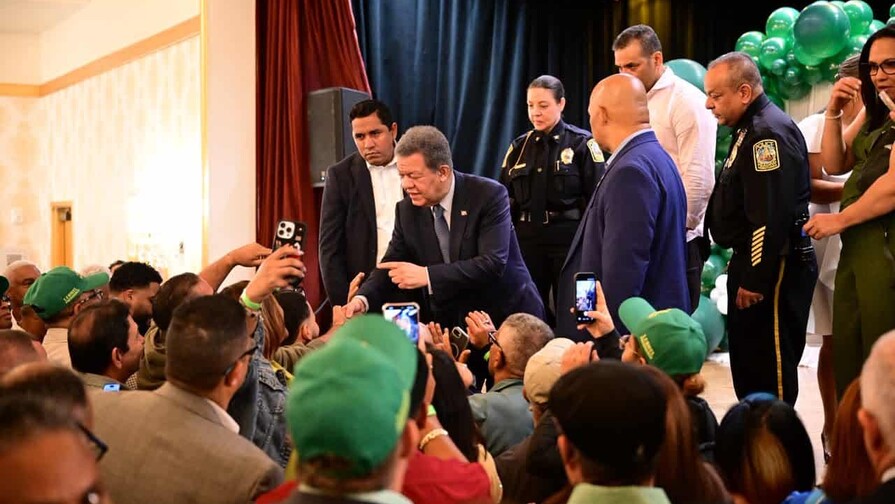 Leonel Fern&aacute;ndez contin&uacute;a agenda por Estados Unidos con actividades pol&iacute;ticas y acad&eacute;micas