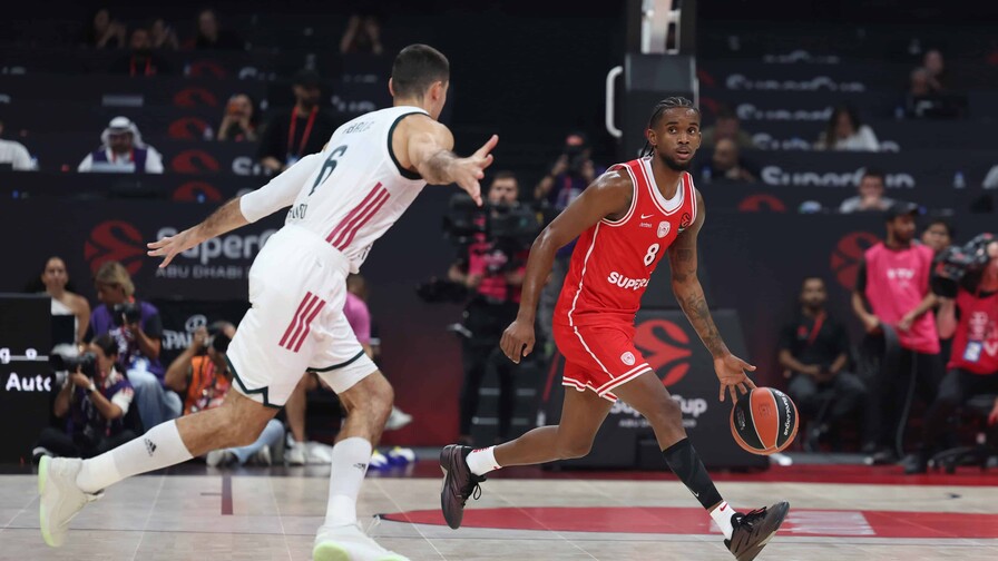 El Olympiacos de Jean Montero se impone la ley ante el Baskonia de Chris Duarte en la Euroliga