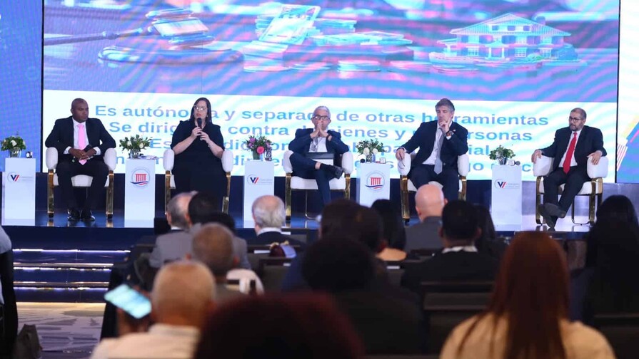 Expertos destacan garantías y advierten retos de la ley de Extinción de Dominio en RD