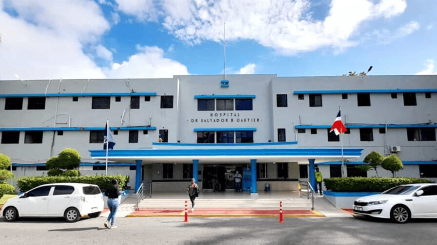 Supuesto riesgo estructural obliga a mover consultas  del hospital Salvador B. Gautier
