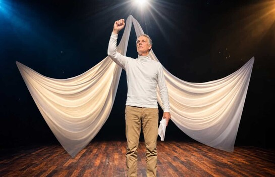 "Jos&eacute;, la isla": la Compa&ntilde;&iacute;a Nacional de Teatro lleva la poes&iacute;a de Jos&eacute; M&aacute;rmol a escena