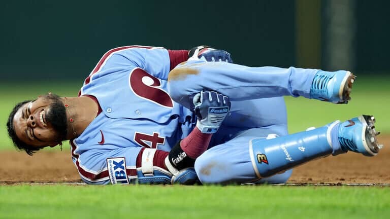 Luis Arráez sale de juego con una torcedura de tobillo Luis Arráez sale de juego con una torcedura de tobillo