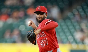 Walbert Ure&ntilde;a cierra un a&ntilde;o de debut para recordar con los Angelinos