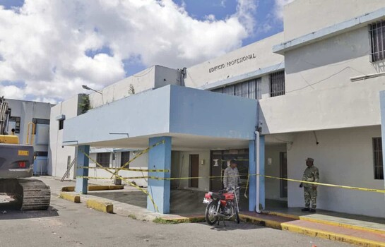 Pacientes del Salvador Gautier encontraron las &aacute;reas cerradas y servicios en proceso de reubicaci&oacute;n