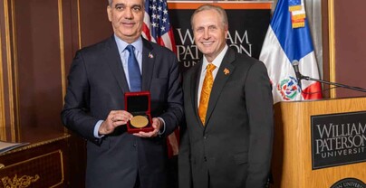 Luis Abinader recibe Medalla Presidencial de la Universidad William Paterson