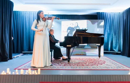 Aisha Syed llama a visibilizar la violencia dom&eacute;stica durante concierto a favor de las v&iacute;ctimas