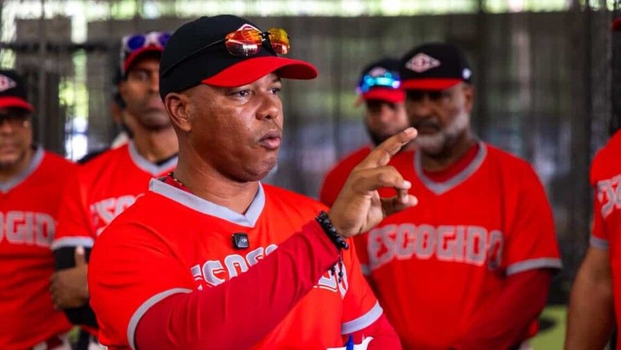 Los bicampeones Leones del Escogido comienzan sus entrenamientos con la meta hacia la corona 19 Los bicampeones Leones del Escogido comienzan sus entrenamientos con la meta hacia la corona 19