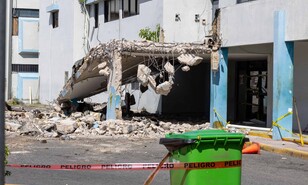 Se mantienen los trabajos de remodelaci&oacute;n en el hospital Salvador B. Gautier