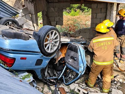 Volcadura deja un muerto y dos heridos en la carretera Sánchez