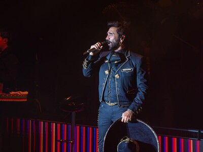 Alejandro Fernández protagoniza concierto en Punta Cana