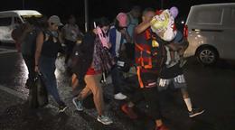 M&aacute;s de 600 migrantes reanudan su camino hacia Estados Unidos
