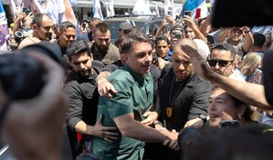 Fl&aacute;vio Bolsonaro critica la pol&iacute;tica econ&oacute;mica de Lula en visita a comercios de S&atilde;o Paulo