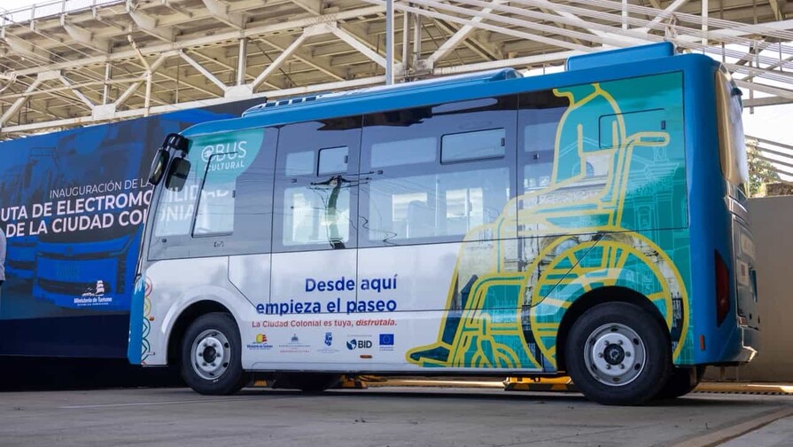La Ciudad Colonial contará con cinco autobuses eléctricos para mejorar la movilidad en la zona La Ciudad Colonial contará con cinco autobuses eléctricos para mejorar la movilidad en la zona