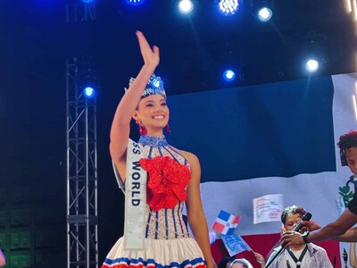 Miss Mundo Joheirry Mola celebra su triunfo con un concierto