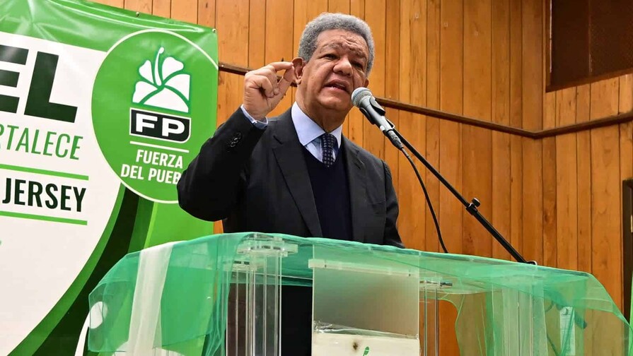 Leonel Fern&aacute;ndez rechaza sugerencia de eliminar el voto de los dominicanos en el exterior