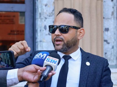 Partido Humanista deposita querella contra dirigentes y un abogado