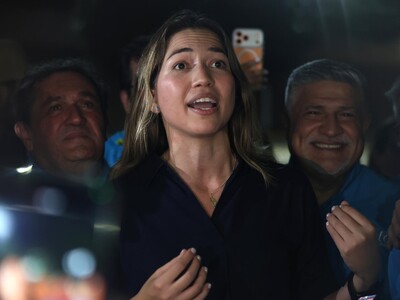 Regresa a Venezuela la jefa de comunicaciones de María Corina Machado