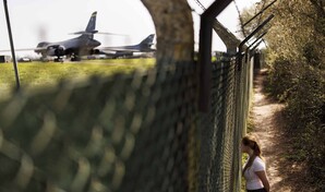 Reino Unido libera a los cinco sospechosos del presunto plan contra RAF Fairford
