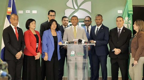 Fuerza del Pueblo acusa al Gobierno de incumplir congelamiento de combustibles pese a subsidios millonarios