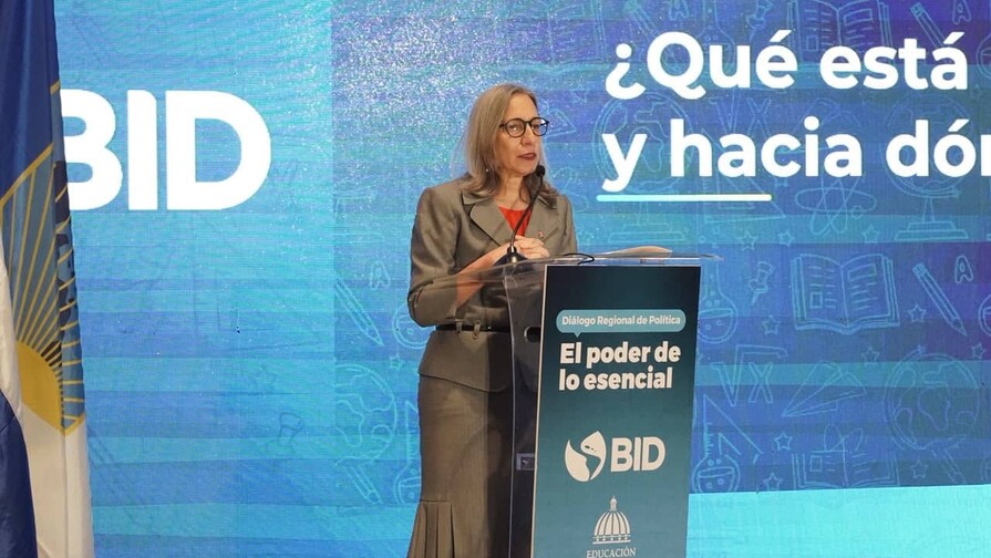 Minerd aborda estrategias para fortalecer lectura, escritura y matemática desde los primeros grados Minerd aborda estrategias para fortalecer lectura, escritura y matemática desde los primeros grados