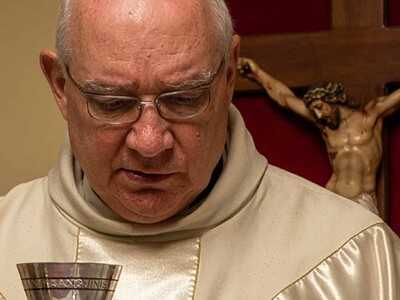El Vaticano confirma los abusos del cura argentino Buela
