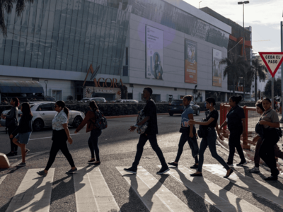 Encuesta: alto costo de la vida encabeza los problemas del país
