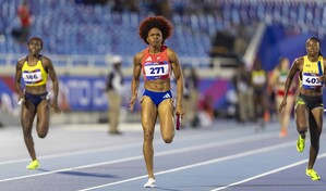 Estrella De Aza: la atleta que vendió su vehículo para cubrir gastos de preparación