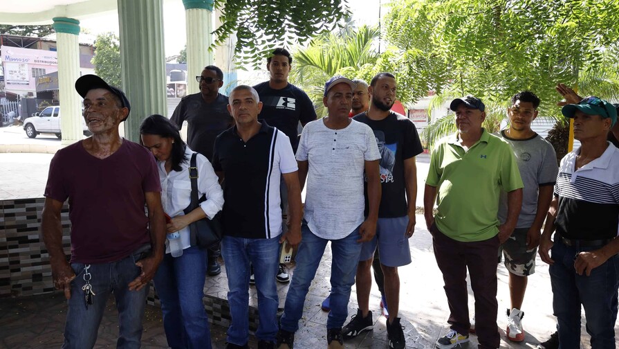 Altos costos y competencia importada ponen al borde de la quiebra a porcicultores de Tamboril