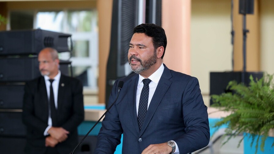 Senador propone extender entrada en vigencia de la responsabilidad penal empresarial en Código Penal Senador propone extender entrada en vigencia de la responsabilidad penal empresarial en Código Penal